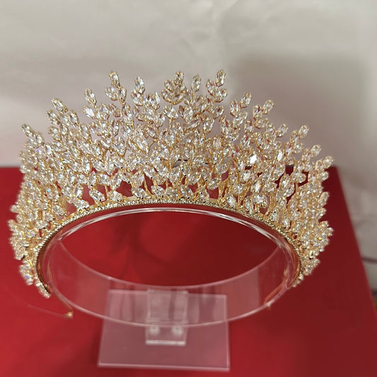 Victoria crown