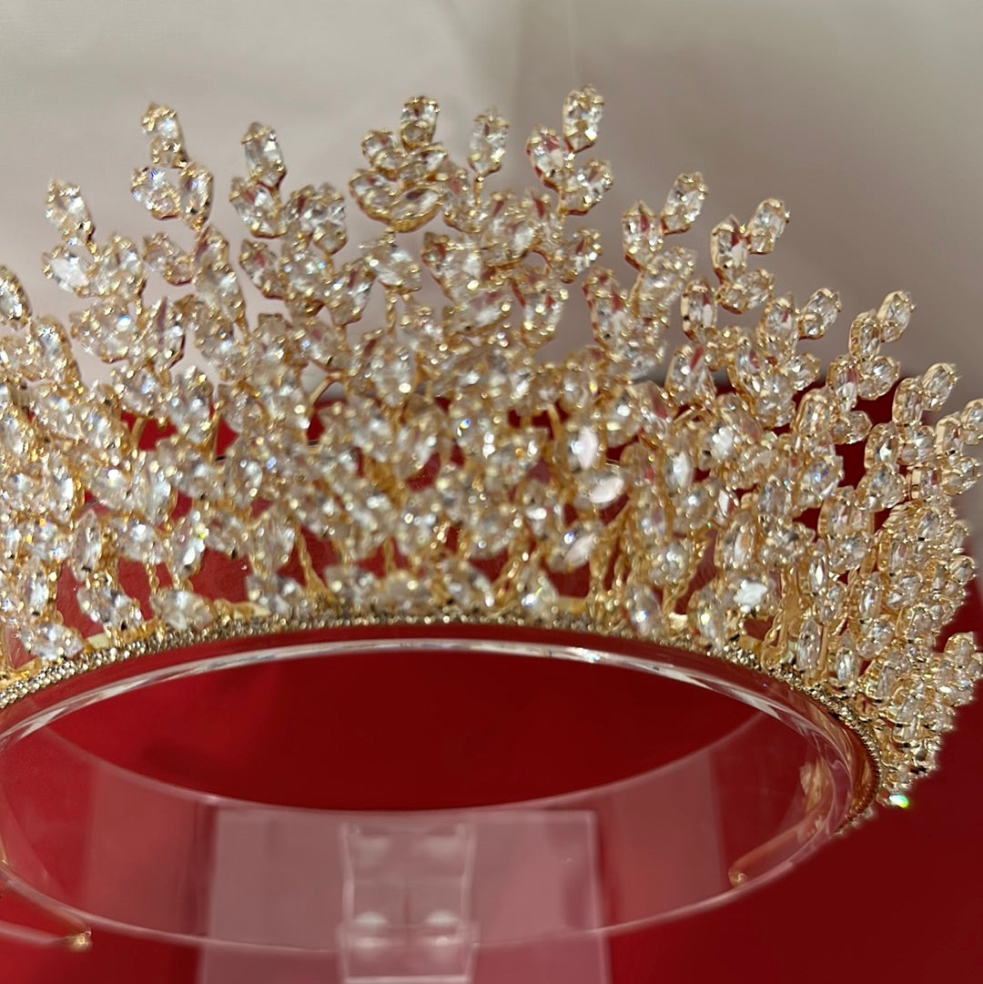 Victoria crown