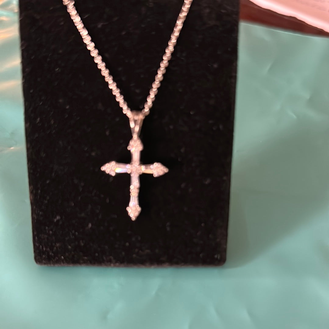 Crystal cross